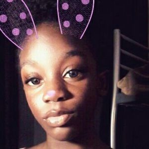 Meet your Posher, Queen